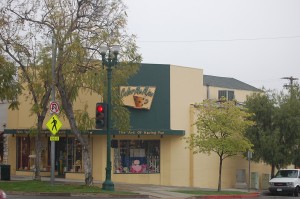 Painted store exterior Pasadena / Painting contractor pasadena